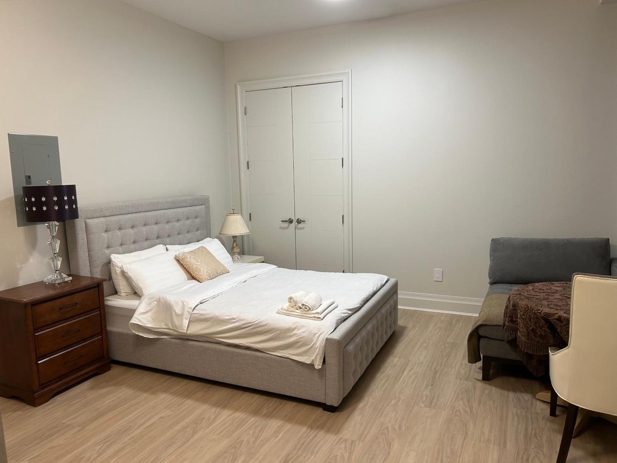 Guest Suite In Richmond Ngoại thất bức ảnh